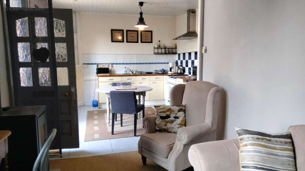 GITE 2 - CUISINE - Maison à SAINT-JUNIEN