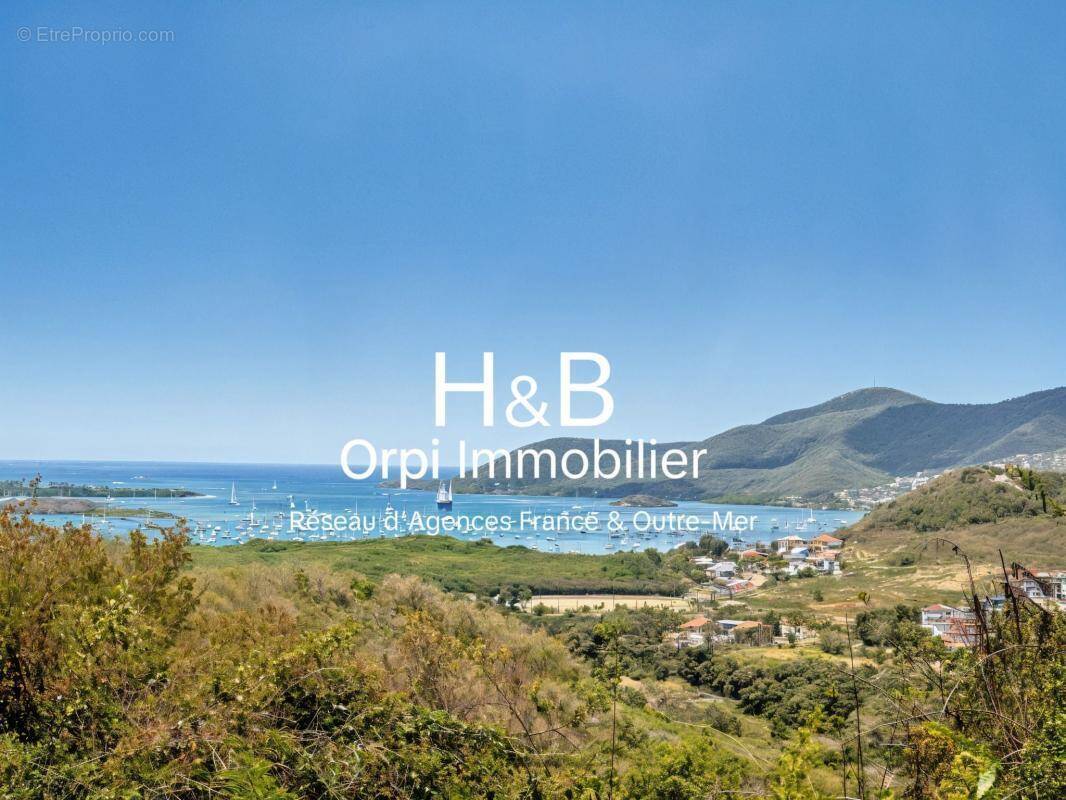 Terrain à SAINTE-ANNE