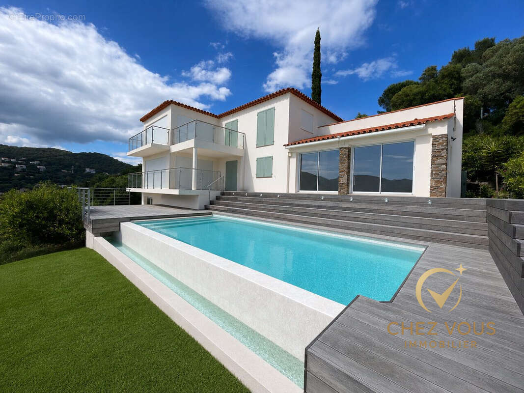 ia - Maison à LA CROIX-VALMER