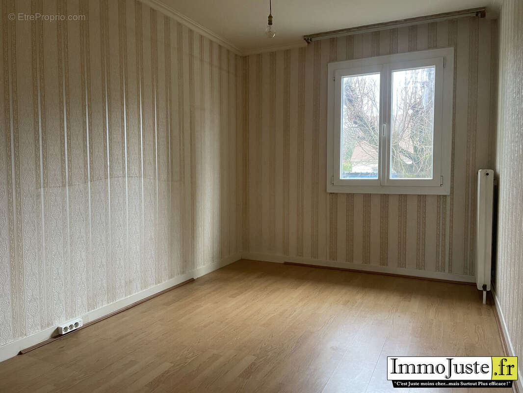 Maison à MAGNY-LES-HAMEAUX