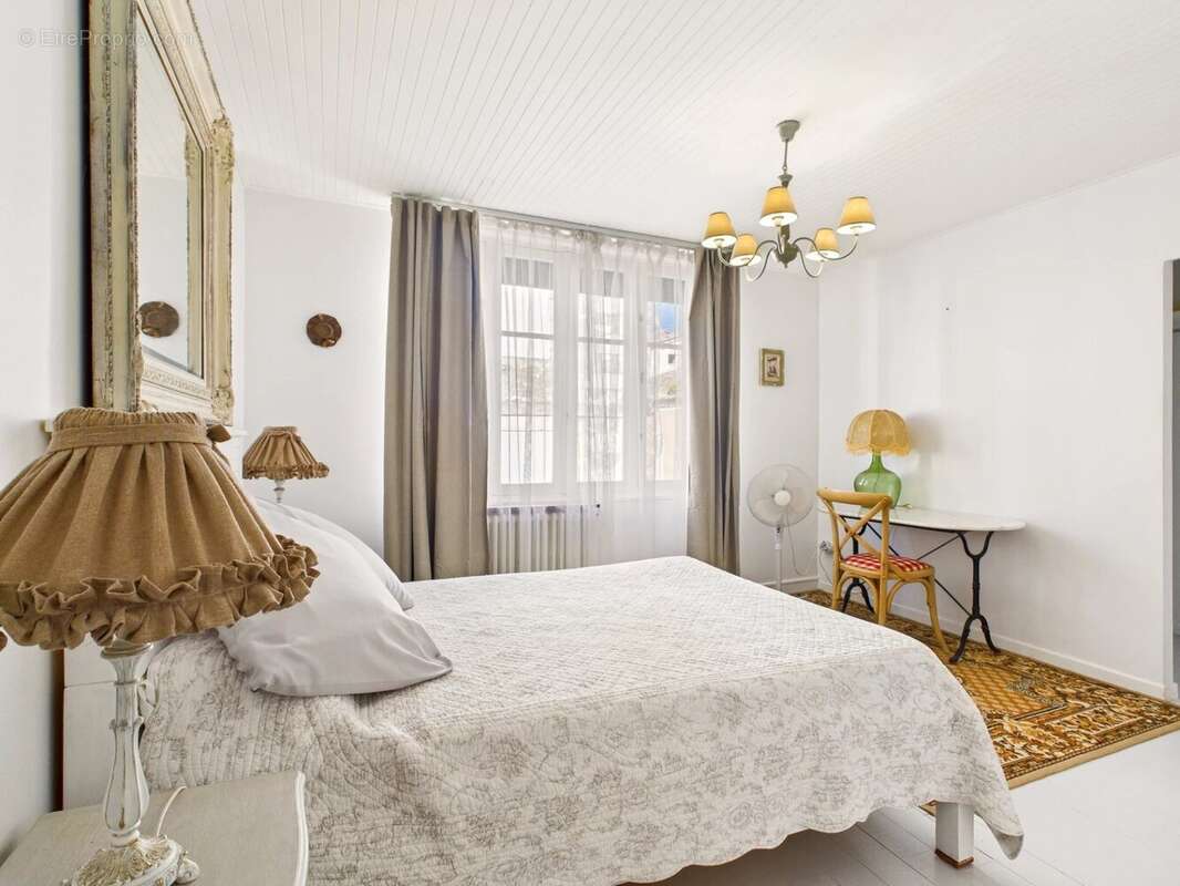 Maison à MONFLANQUIN