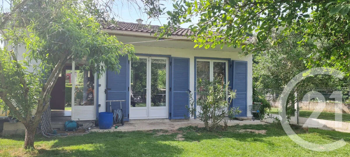 Maison à LESCHES
