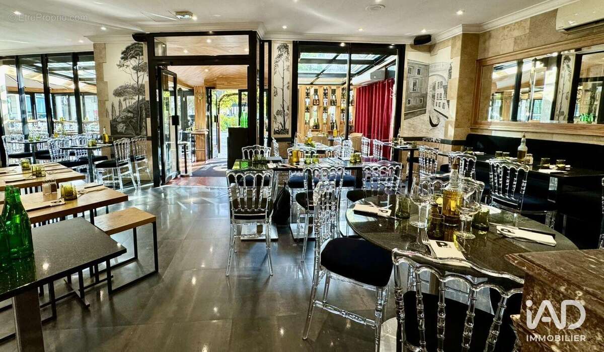 Photo 2 - Commerce à ISSY-LES-MOULINEAUX