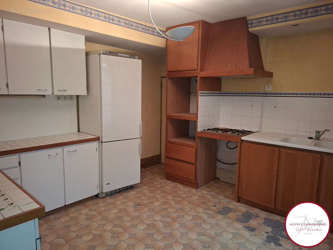 Maison à SAINT-AMAND-MONTROND