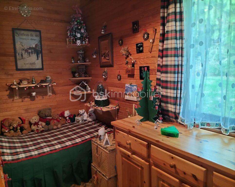 Maison à BESSE-ET-SAINT-ANASTAISE