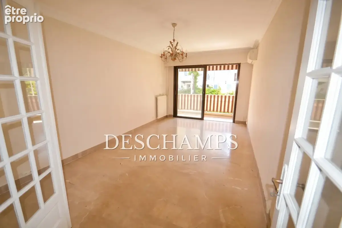 Appartement 3 pièces 75 m² à vendre à Antibes (06160) - photo 2