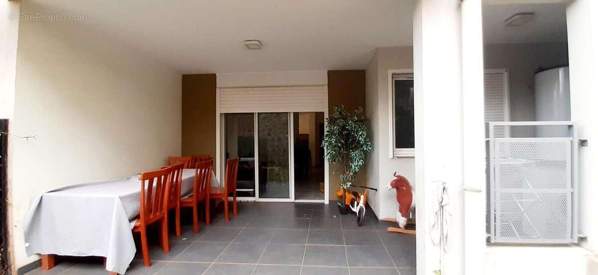 Photo 3 - Appartement à SAINT-DENIS