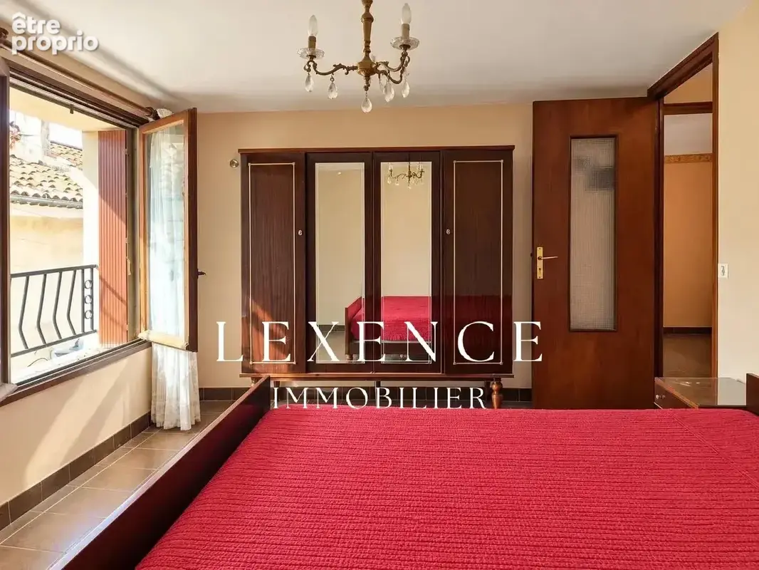 Immeuble de 135m² centre ville Mallemort - photo 28