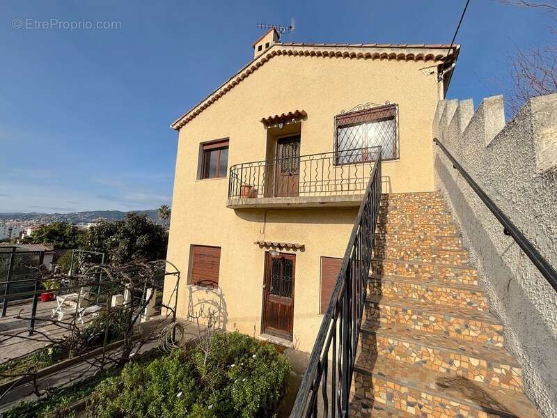Appartement à vendre 5 pièces CANNES (06) - photo 15