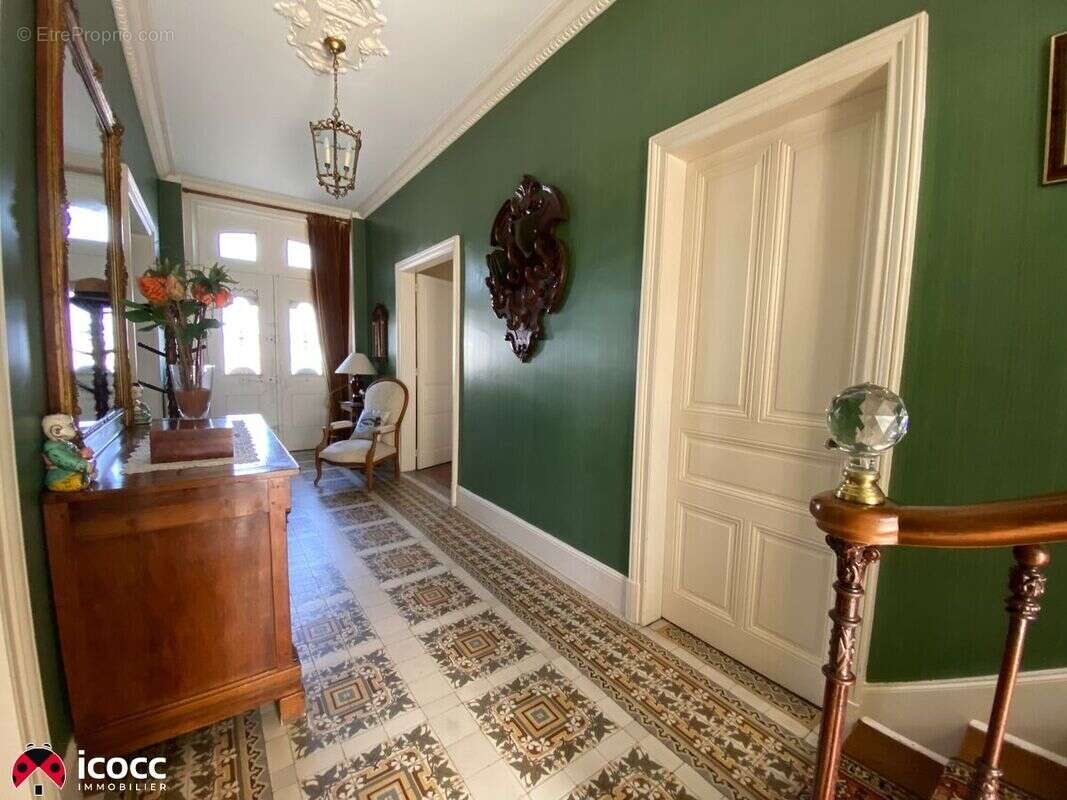 Maison à NUEIL-LES-AUBIERS