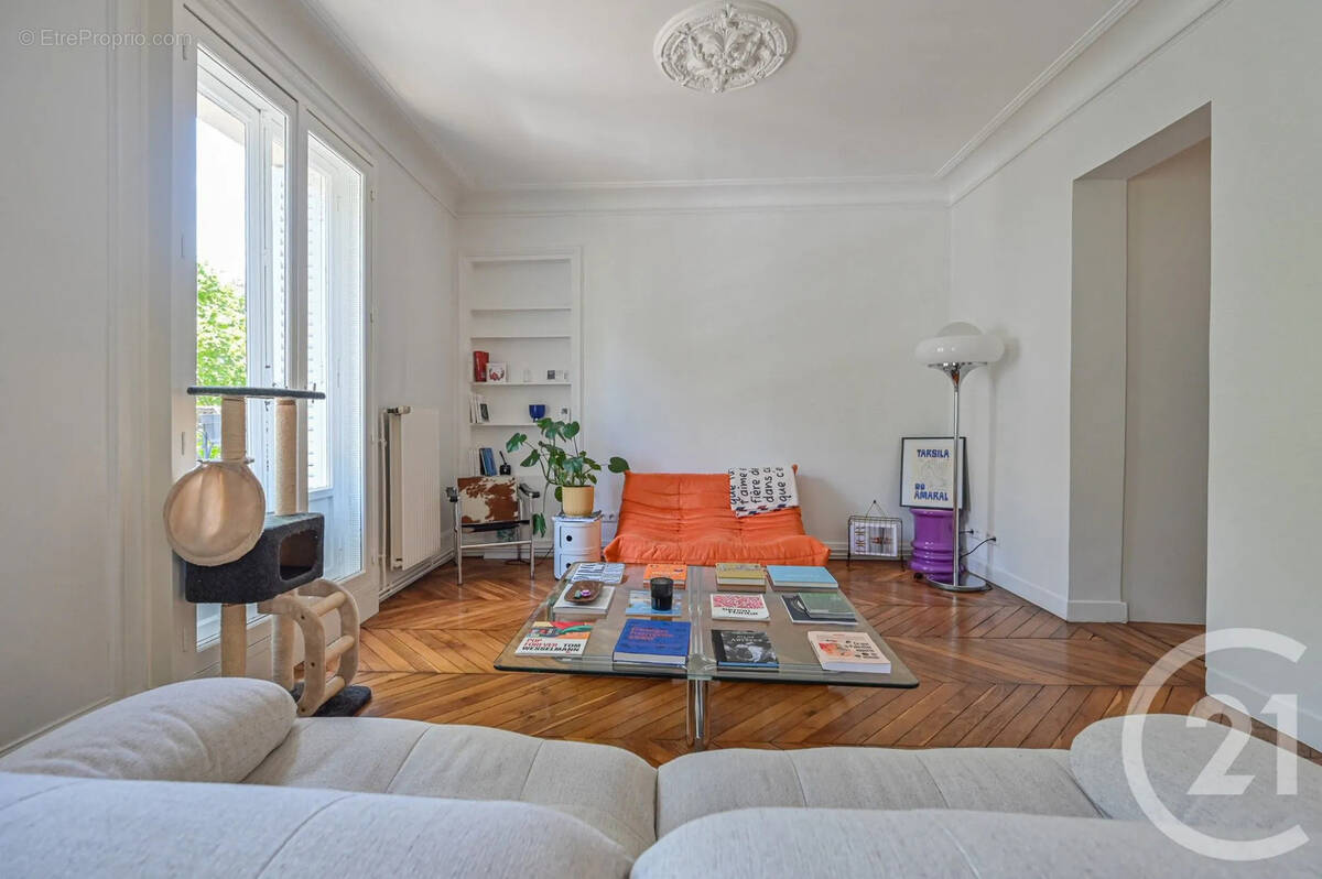 Appartement à PARIS-18E
