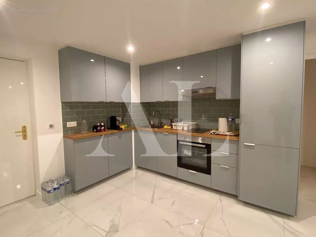 Appartement à VALLAURIS