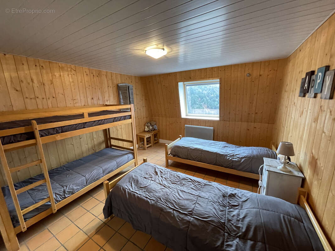 'sous compromis' t3 balcon résidence altitude 1500 - photo 9
