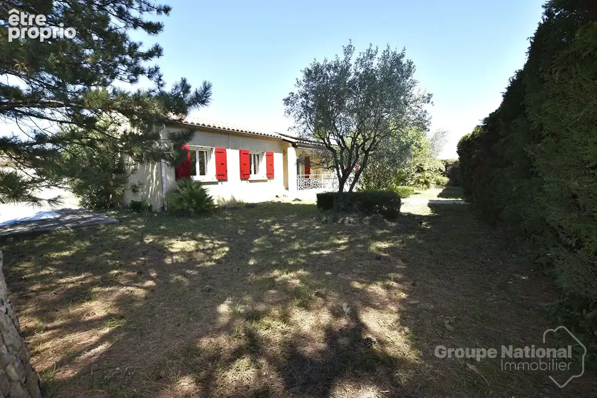 Maison à CAMARET-SUR-AIGUES