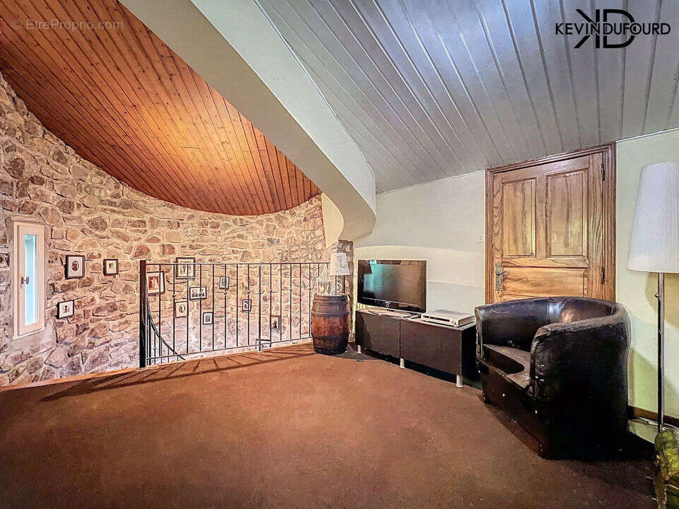 Maison à ANTRAIGUES-SUR-VOLANE