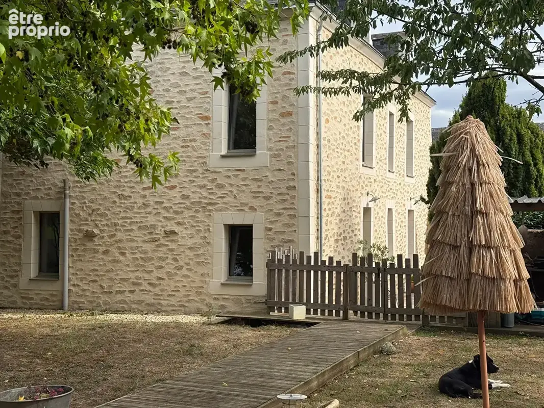 Maison de maître de caractère à Juvardeil, beaux volumes, dépendances et cadre privilégié - photo 19