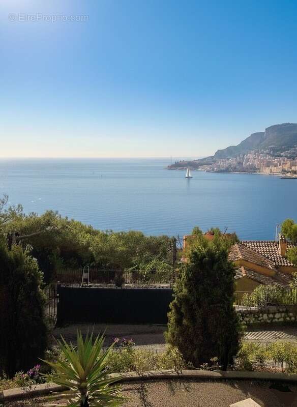 Maison à ROQUEBRUNE-CAP-MARTIN