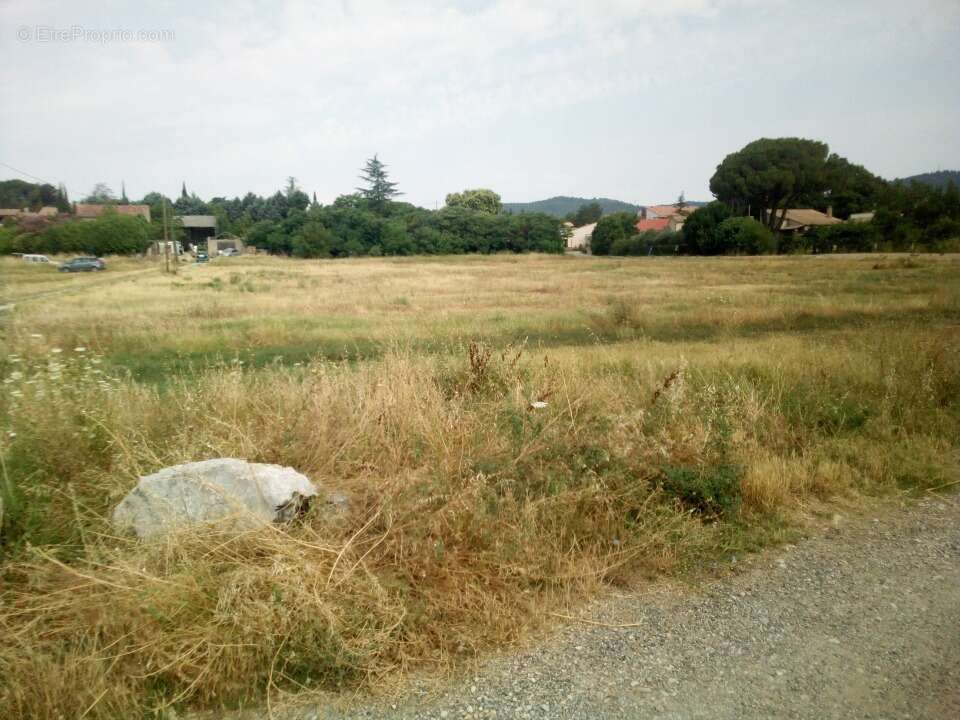 Terrain 170 m² à Manosque  - photo 3