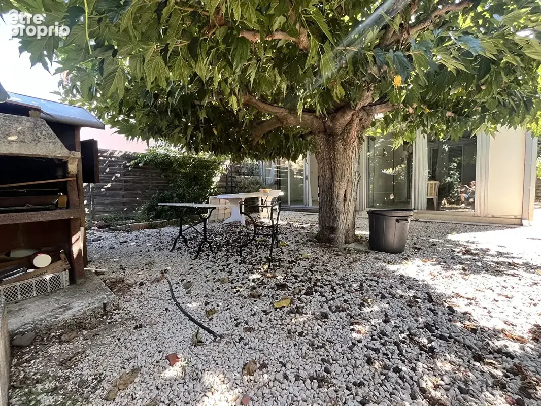 Sanary proche commerces bel appartement en rez de jardin - photo 7