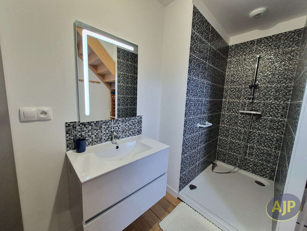 Maison à CORCOUE-SUR-LOGNE