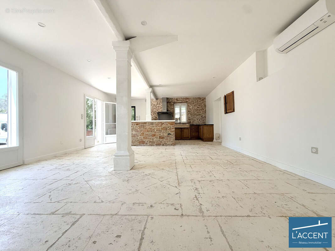Maison 130 m² à Nimes  - photo 4
