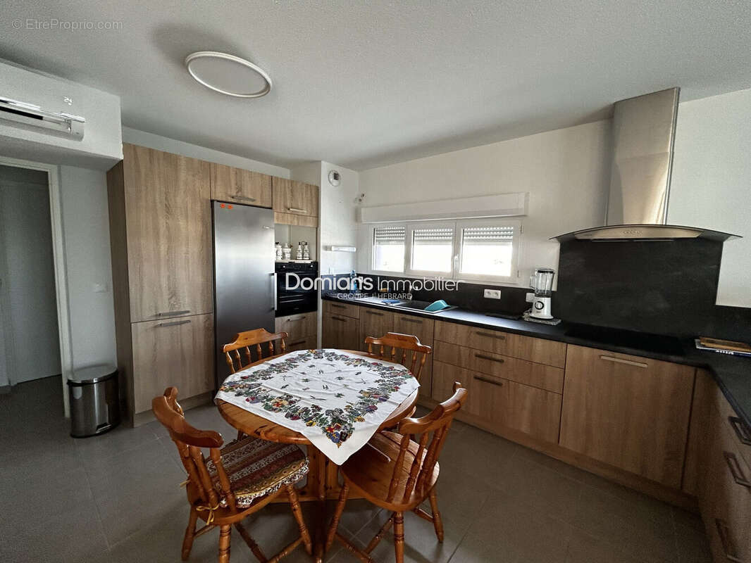 Appartement 104 m² à Thuir  - photo 4