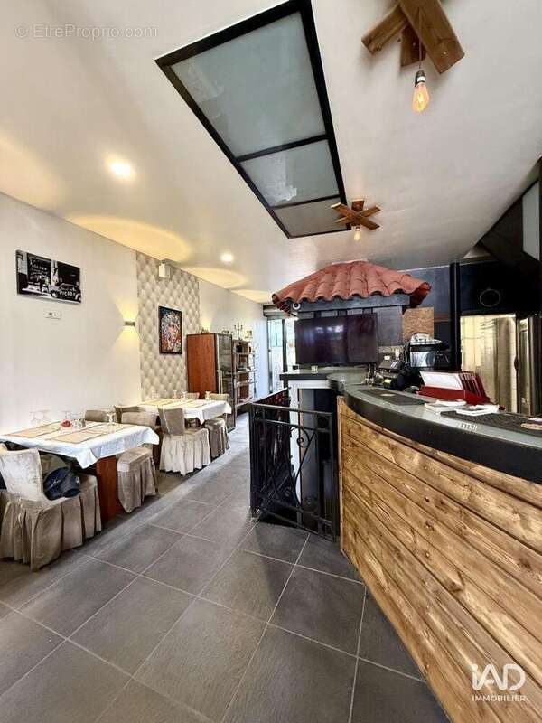 Photo 3 - Commerce à MARSEILLE-9E