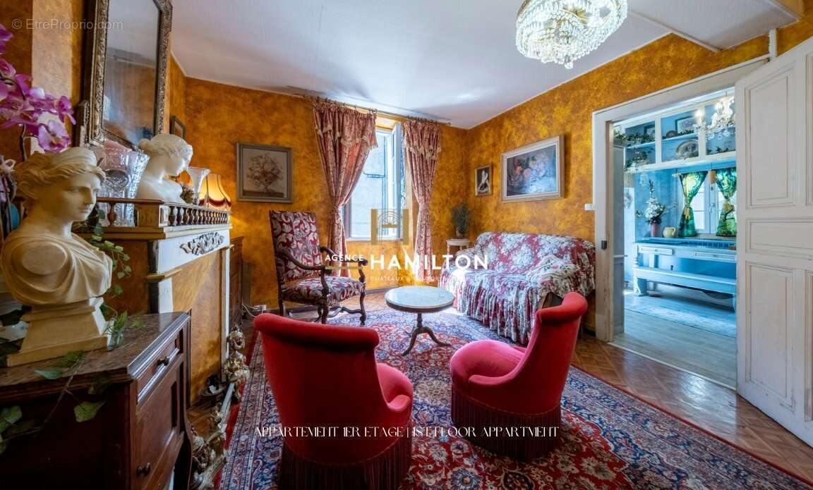 Maison à CORDES-SUR-CIEL