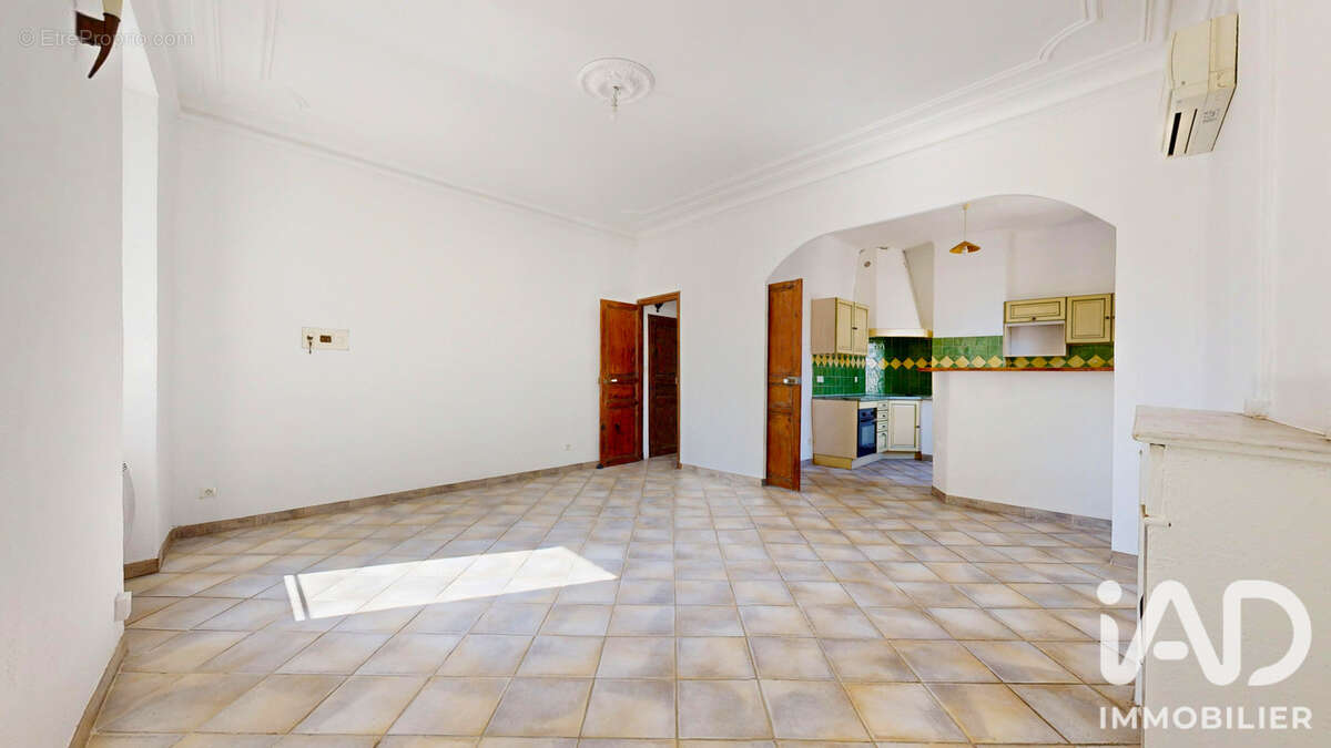 Photo 3 - Maison à SENAS