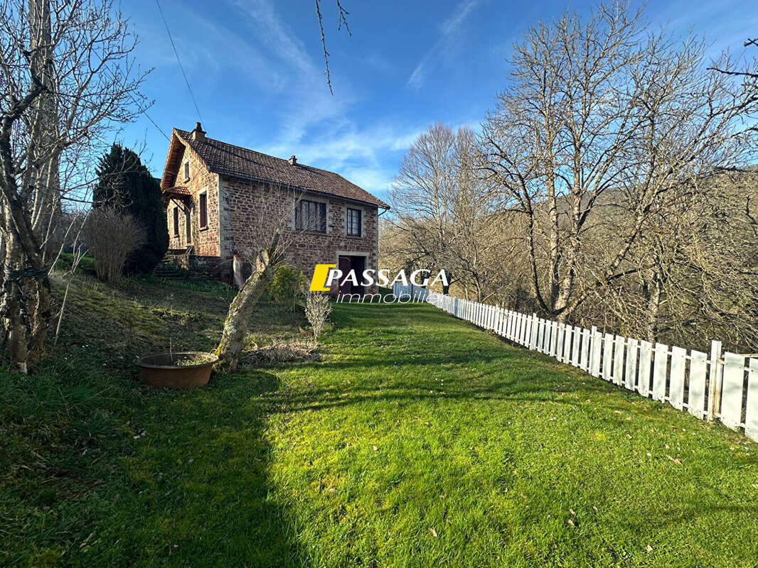 Maison à SAINT-CHRISTOPHE-VALLON