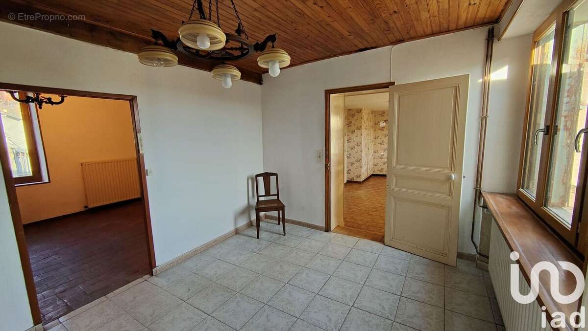 Photo 3 - Maison à TRUCY-SUR-YONNE