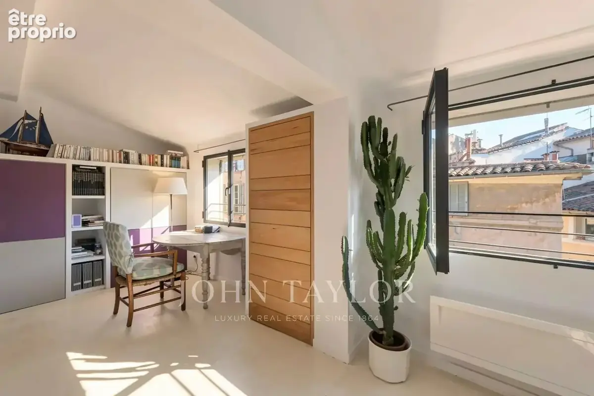 Appartement Terrasse100m2 + T2 35 m2 centre ville - photo 8