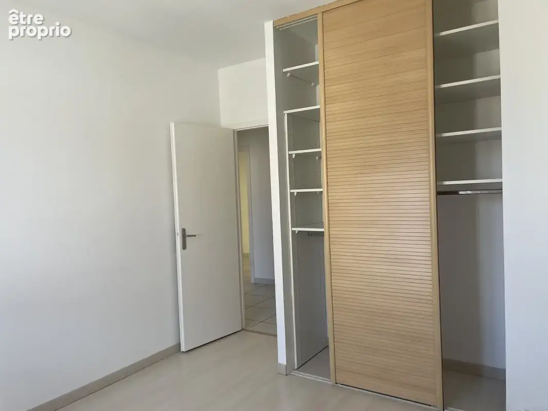 APPARTEMENT CENTRE VILLE parfait état - possibilité de 3 Chambres - photo 12