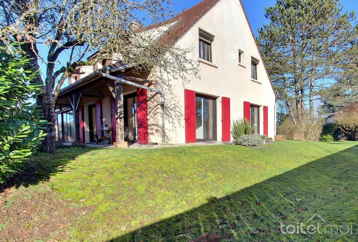 Maison à CERNAY-LA-VILLE