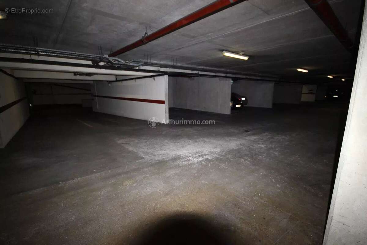 Parking à ASNIERES-SUR-SEINE