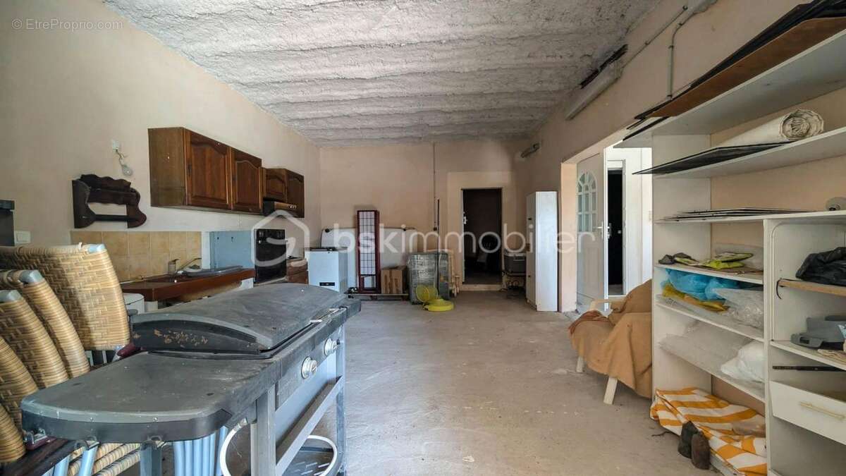 Maison à MONTELIMAR