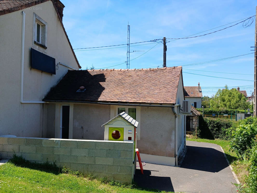 Maison 100 m² à Hericy  - photo 6
