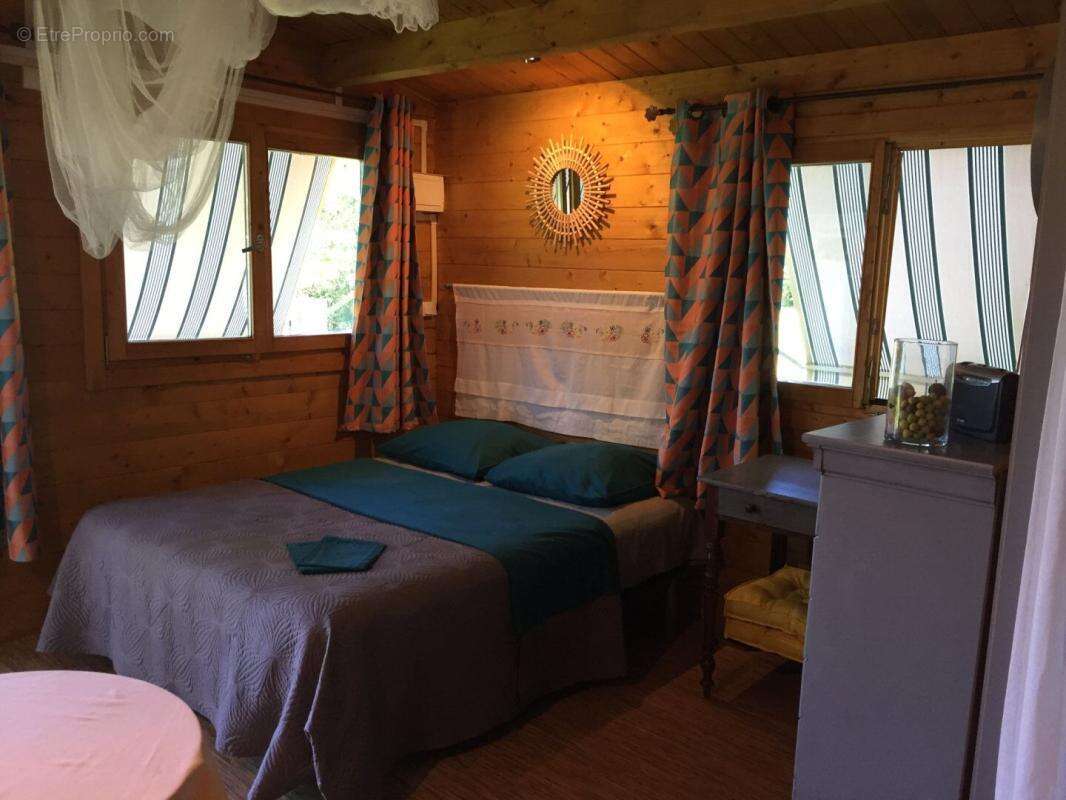 Terrain à PREPORCHE