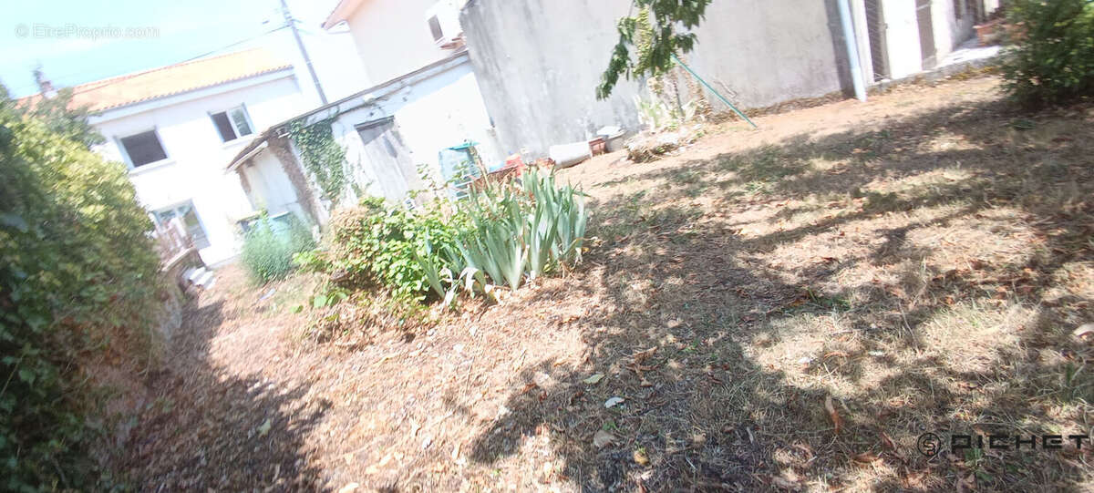Dirac, Maison 3 chambres avec garage et jardin - photo 8