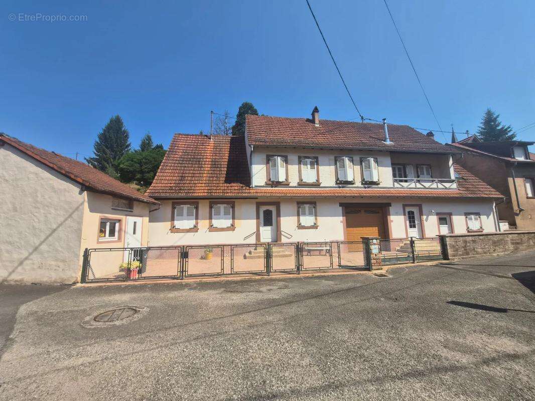Maison de 6 pièces de 195 m² à Rosteig - photo 18