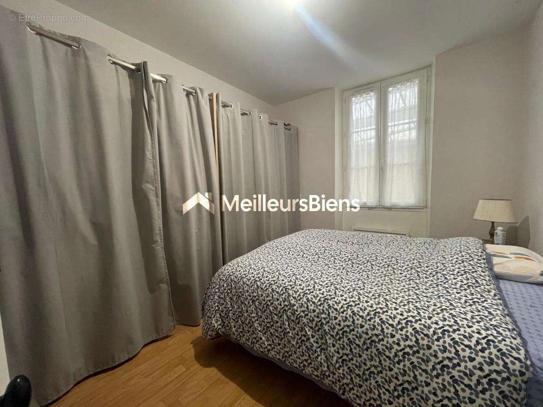 Appartement à SAINT-DONAT-SUR-L&#039;HERBASSE