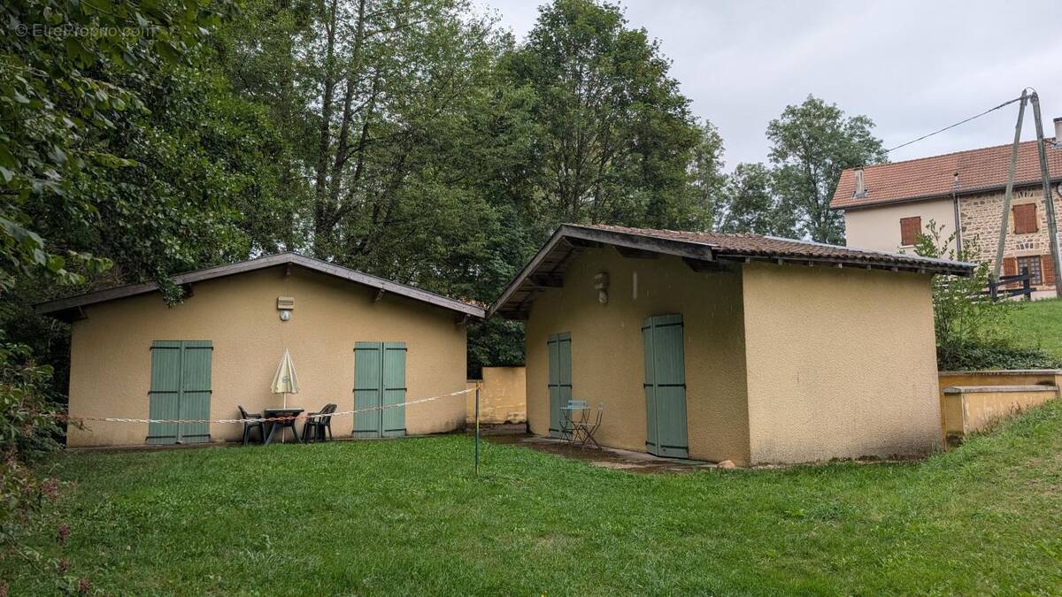 Appartement à SAINT-CLEMENT-DE-VERS