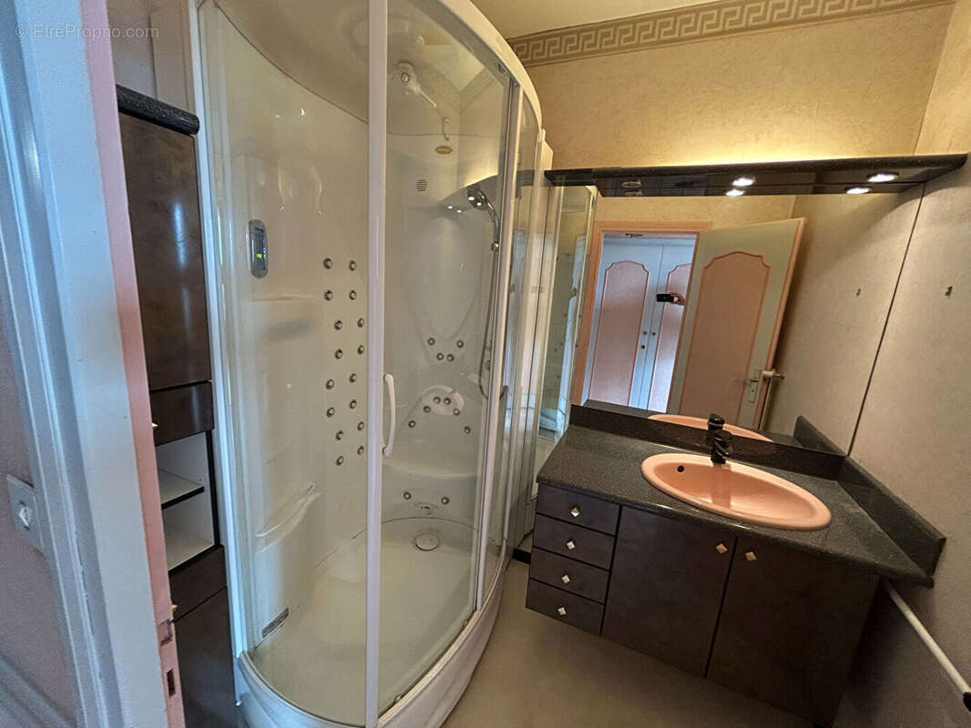 Appartement avec vue exceptionnelle dans résidence proche square de l'Arboretum - photo 8