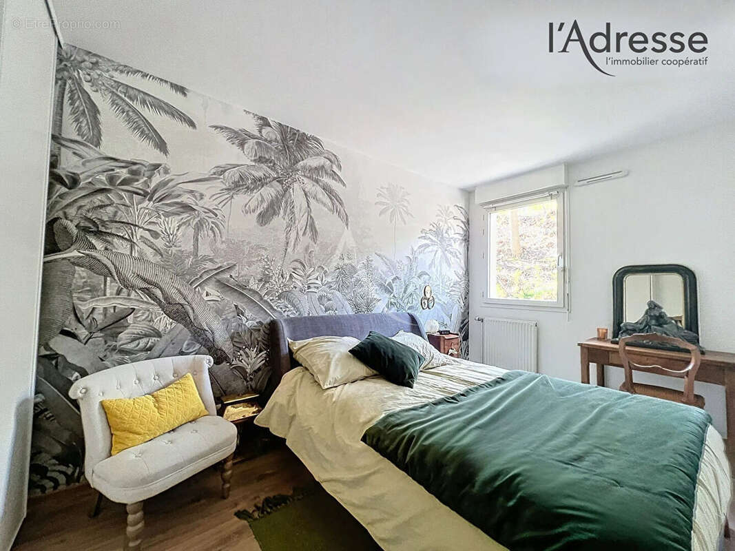 Appartement à SURESNES