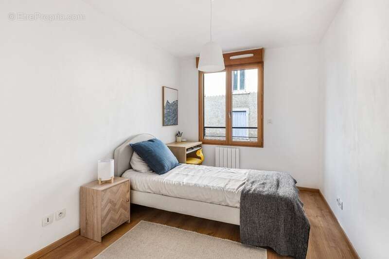 Appartement à COLLONGES-AU-MONT-D'OR