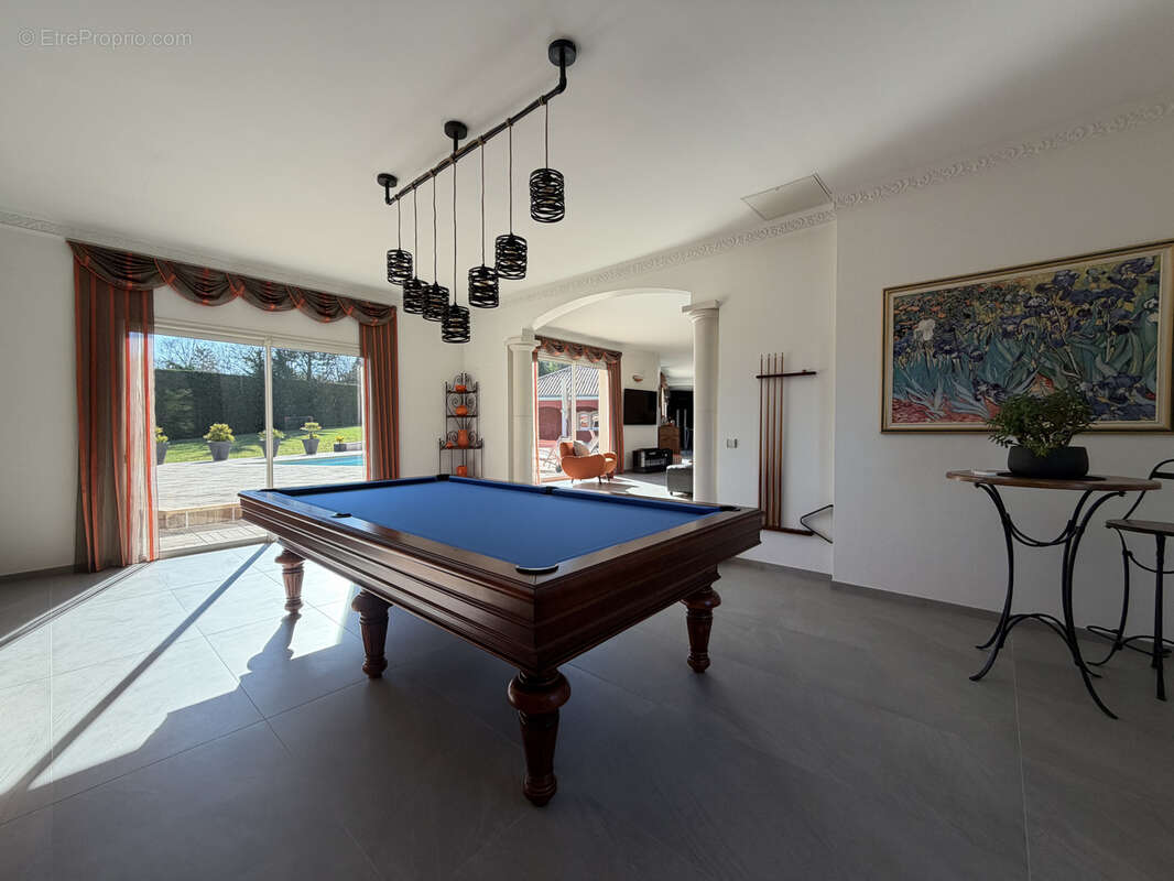 Nouveaute en exclusivite - villa - 330 m2 - photo 7