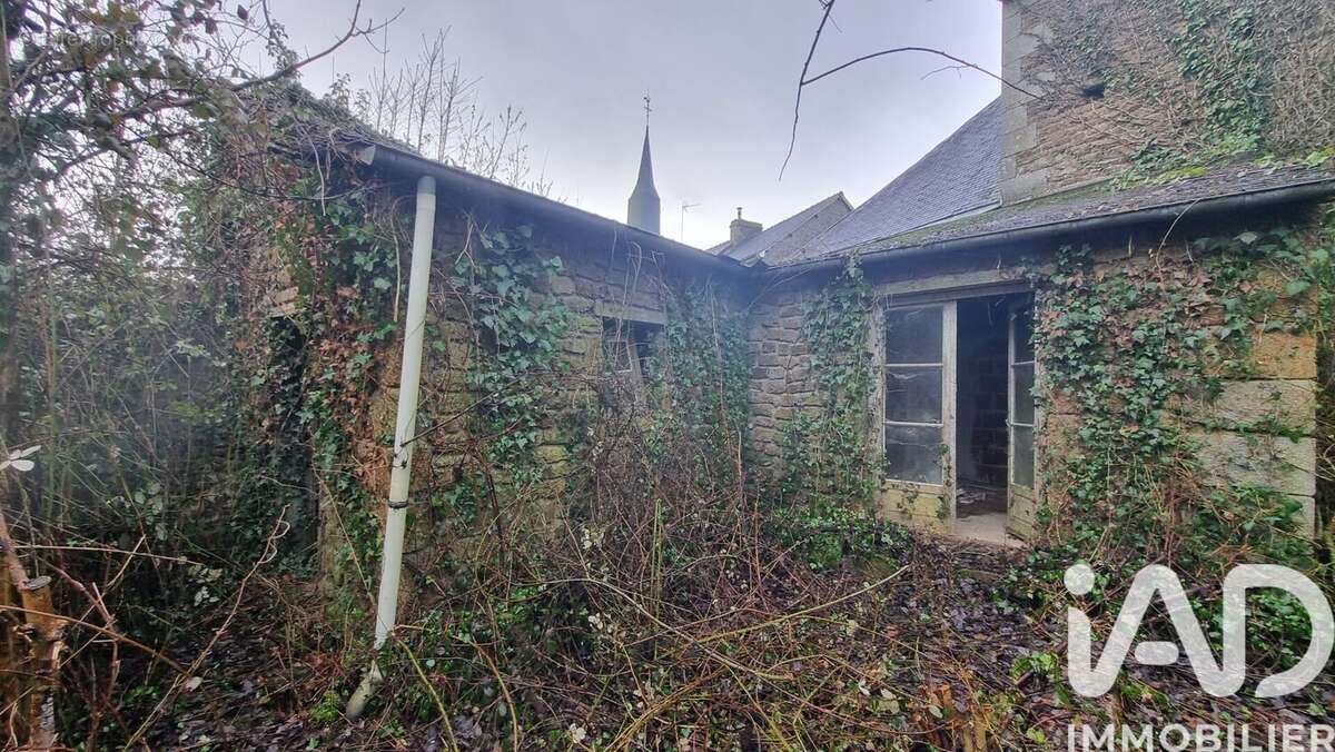 Photo 8 - Maison à SAINT-BERTHEVIN-LA-TANNIERE