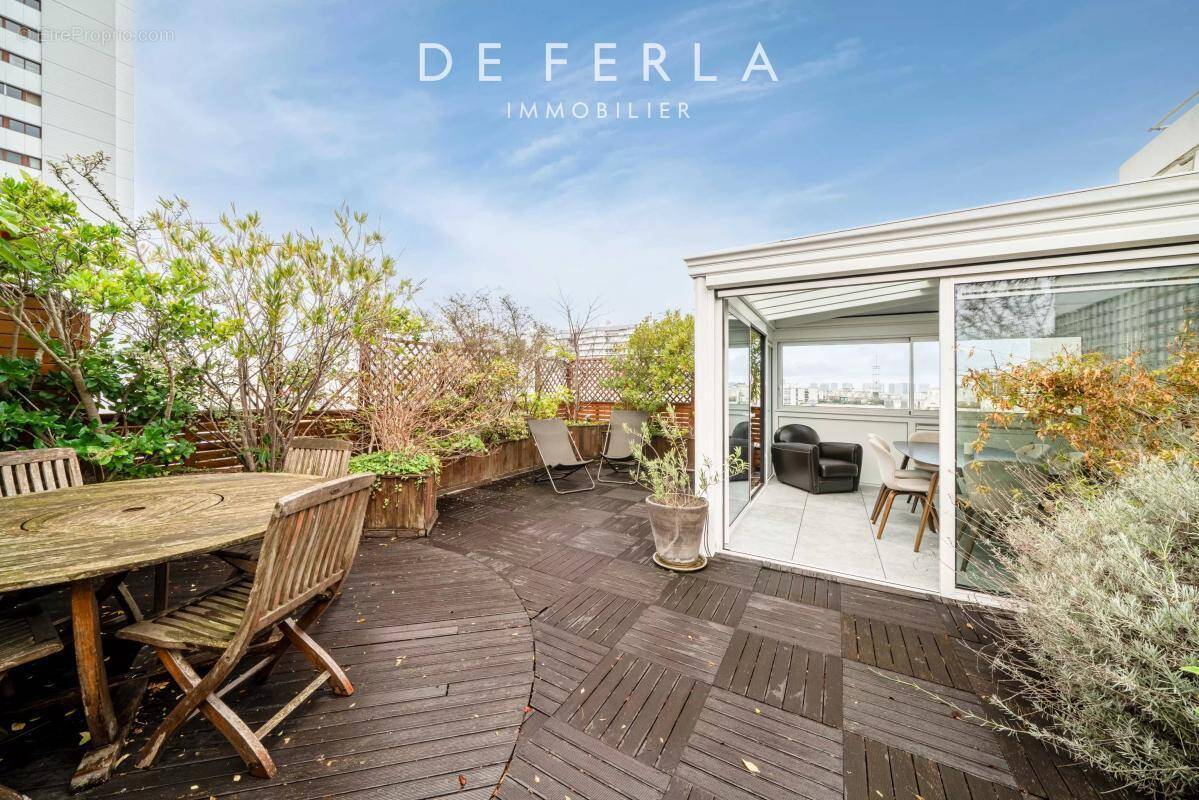 Appartement à PARIS-15E