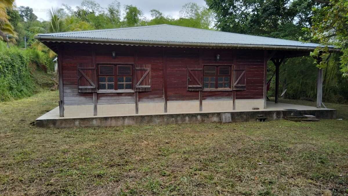 Maison à SAINT-PIERRE