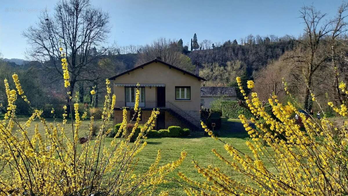 Maison à SAINT-MARTIN-LAGUEPIE